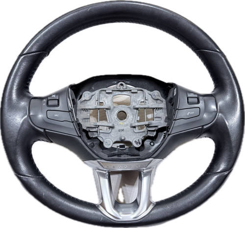 غربیلک فرمان پژو 2008 اورجینال