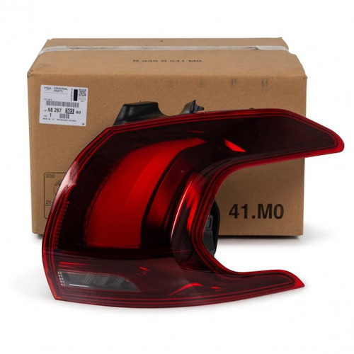 چراغ عقب اورجینال روی گلگیر پژو 2008 سمت راست ساخت جمهوری چک